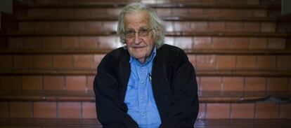 El filósofo y lingüista Noam Chomsky