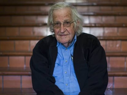 El filósofo y lingüista Noam Chomsky