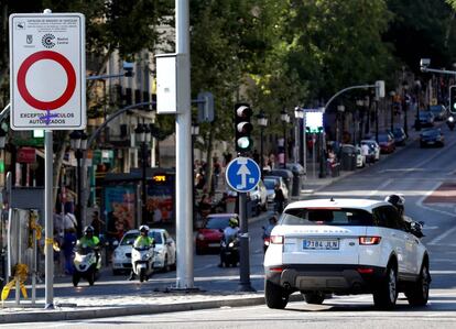 Una de las entradas a Madrid Central, que va a ser rebajada por el alcalde de Madrid.