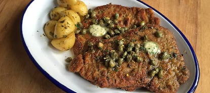 Dedicado a los comensales que se creen muy especiales por decir Wiener Schnitzel o milanesa en vez de “filetempanao”.