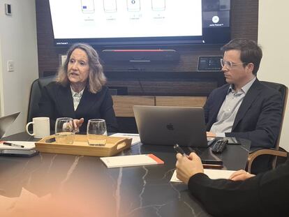 María Gracia, abogada experta en regulación financiera y of counsel de Aledra y Javier Pascual, socio del área fintech de Aledra