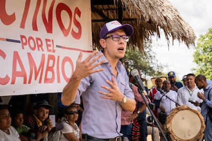 Daniel Rojas, entonces director de la SAE, en una ceremonia en Planeta Rica, Córdoba, en diciembre de 2022.