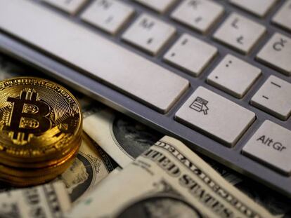 El precio del bitcoin se multiplica por diez en el último año.