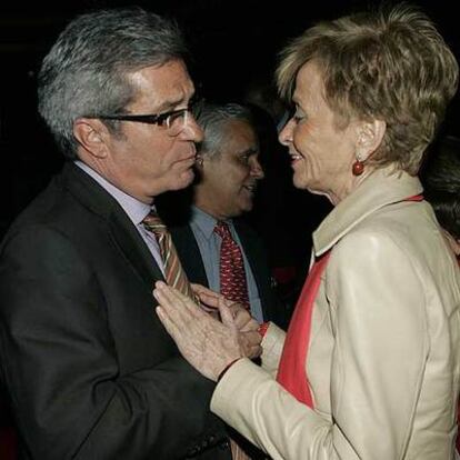 Joan Saura y María Teresa Fernández de la Vega, hace un año.