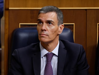 MADRID, 09/07/2025.- El presidente del gobierno Pedro Sánchez durante el pleno en el Congreso de los Diputados, este miércoles. EFE/Javier Lizón