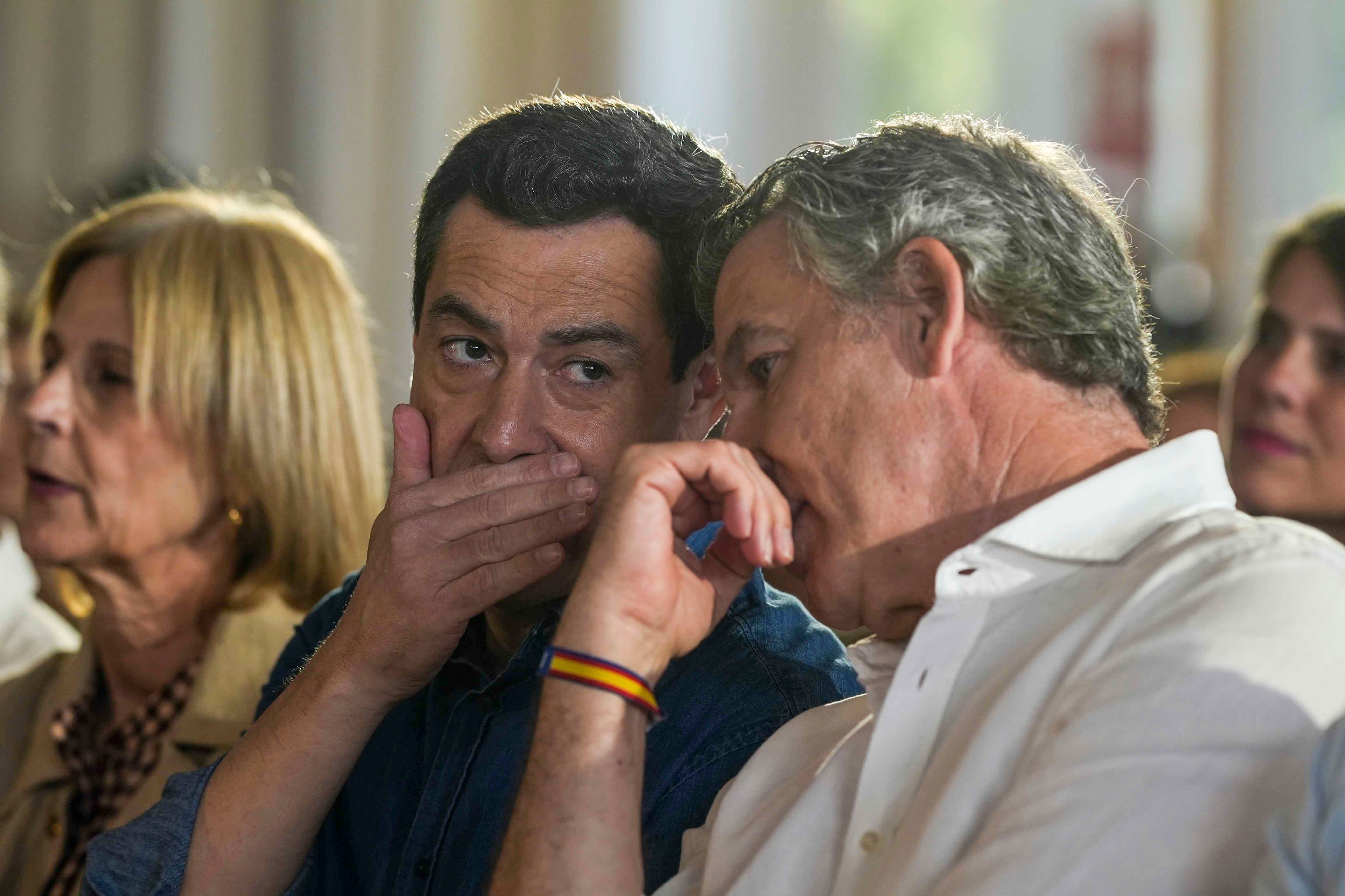 El PP reniega del pacto con Vox nada más firmarlo y pone Extremadura como ejemplo de lo que hay que evitar en Andalucía