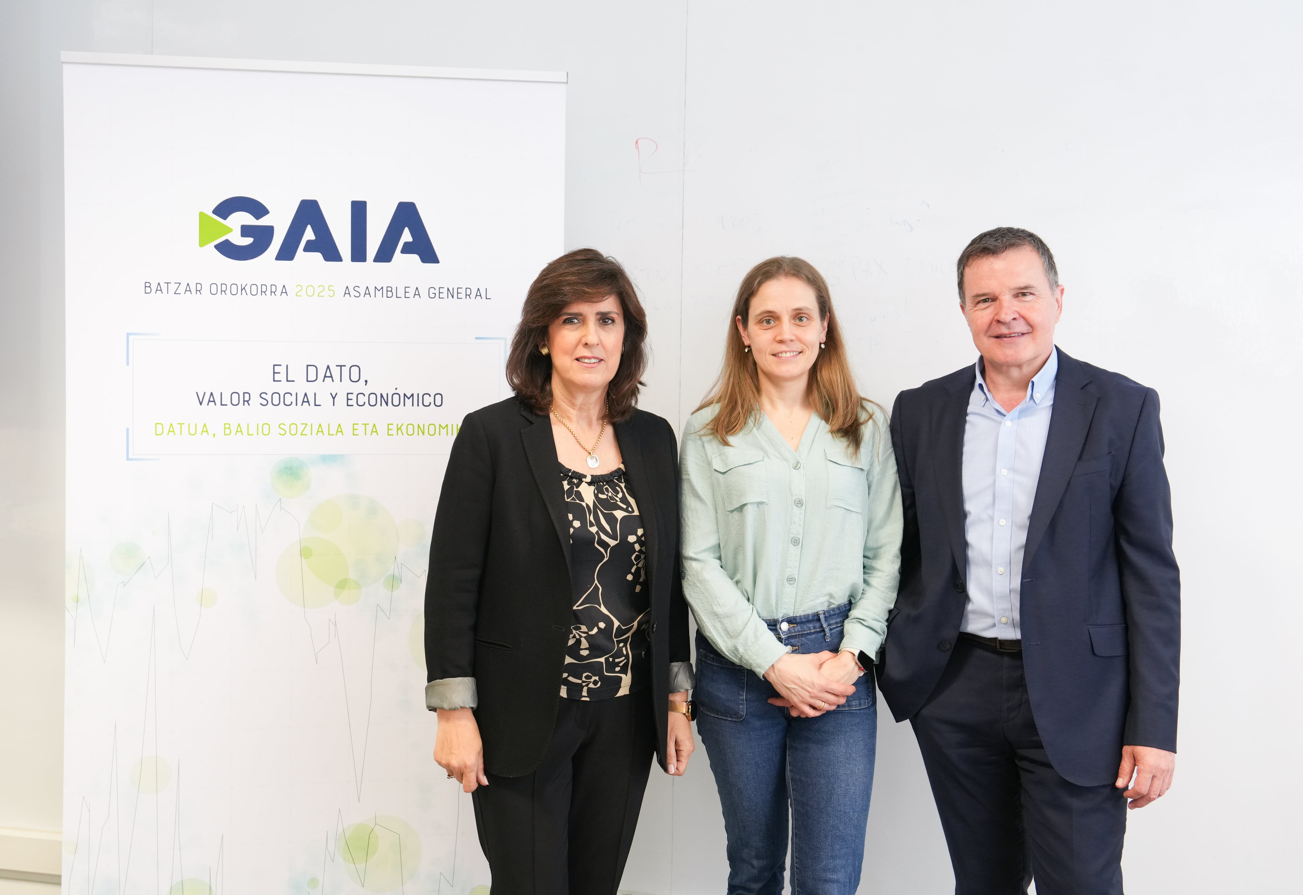 Elena Zárraga, Eli Pombo y Tomás Iriondo de Gaia.