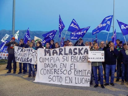 Sindicatos de Prisiones protestas en el acceso a la cárcel de Soto del Real (Madrid) el pasado octubre.