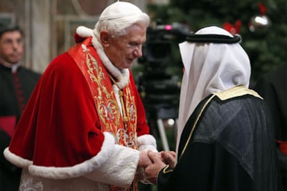 Benedicto XVI, durante su audiencia con los representantes del cuerpo diplomático acreditado ante la Santa Sede.