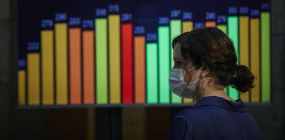 La presidenta de la Comunidad de Madrid, Isabel Díaz Ayuso, el viernes durante la presentación del Proyecto Vigía de detección temprana de Covid en aguas residuales.