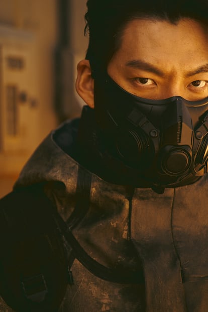 Imagen de la serie de ciencia ficción coreana 'El caballero Negro'. / Netflix