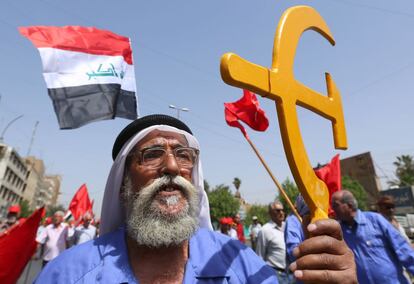 Seguidores del Partido Comunista iraquí durante la celebración del Día del Trabajador en Bagdad, Irak.