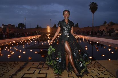 La actriz Lupita Nyong'o asistía al desfile crucero de Dior en Marraquech en abril de 2019. 