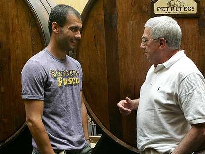 Pep Guardiola y Rafael Azcona, en Las Rozas (Madrid).