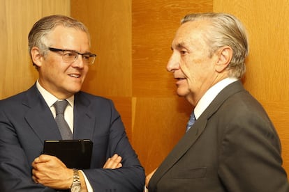 Sebastián Albella, presidente de la CNMV, y José María Marín Quemada, presidente de la CNMC.