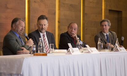 Jorge Castañeda, Leo Zuckermann, Héctor Aguilar Camín y Luis de la Calle, en la presentación del libro.