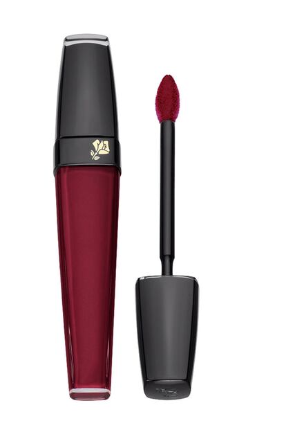 Glamour, sensualidad, amor y pasión. Palabras que definen este gloss de Lancôme. El color es Potion D´amore y cuesta 23 euros.