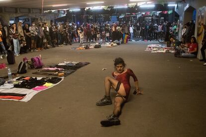 Integrantes de la comunidad de 'La Tianguis Disidente' durante una pasarela de sensibilización sobre el VIH, en octubre de 2021.