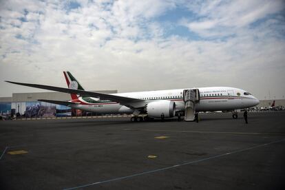 El avión presidencial de México, que ha sido llamado José María Morelos y Pavón, comenzó sus operaciones este miércoles y despegó del aeropuerto de la Ciudad de la Ciudad de México hacia Hermosillo (Sonora), al norte del país.