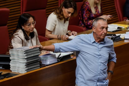 El líder de Compromís, Joan Baldoví, durante el pleno de Les Corts este miércoles.