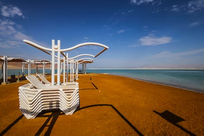Vista de Ein Bokek, zona hotelera y vacacional de Israel a orillas del mar muerto.