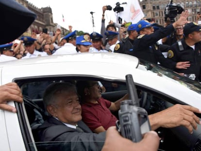 López Obrador a su salida de Palacio Nacional.