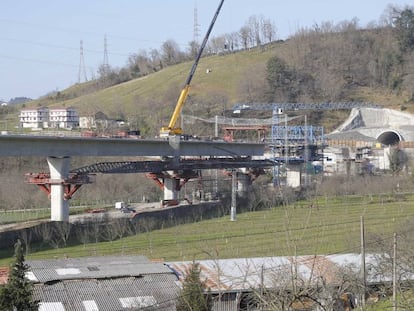 Obras de construcción de la Y vasca en Gipuzkoa.