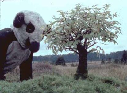 <i>The right way (</i>1983), una de las obras de vídeo de Fischli&Weiss expuestas en la Tate Modern.