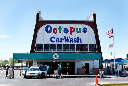 El Octopus Car Wash, uno de los escenarios de la serie 'Breaking Bad' en Albuquerque.