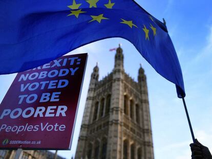 Manifestantes a favor de la Unión Europea (UE), ante Westminster (Londres). 