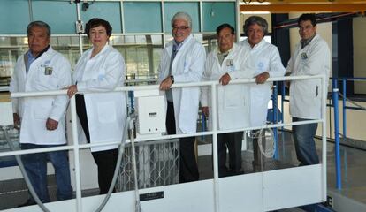Parte del equipo encargado del único reactor nuclear abierto en México.