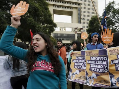 Manifestação no Chile pela legalização do aborto, em 2015