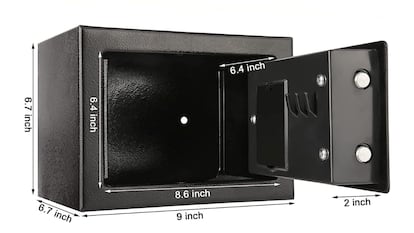 La caja fuerte de CDC Digi cuenta con un sistema electrónico que admite contraseñas de tres a ocho dígitos.