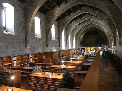 Una de las salas g&oacute;ticas de la Biblioteca de Catalu&ntilde;a, en el recinto del antiguo hospital de la Santa Creu. 