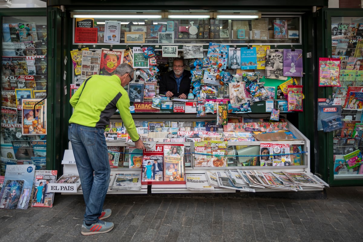 La odisea de comprar un periódico