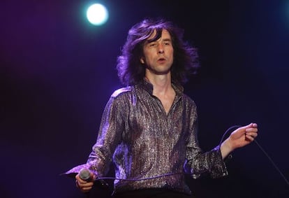 Bobby Gillespie, l&iacute;der de Primal Scream, durante su actuaci&oacute;n en el FIB 2013. 