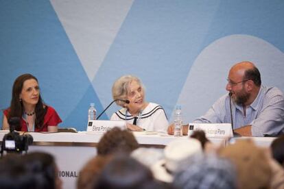 La escritora mexicana Elena Poniatowska, en la FIL