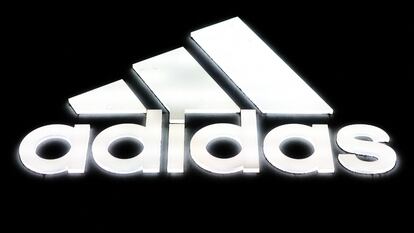 Logo Adidas