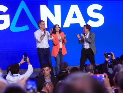 Núñez Feijoo, Ayuso y Almeida en el cierre de campaña del PP este viernes en Madrid.