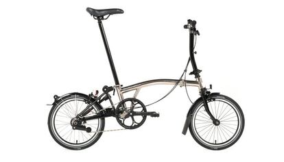Modelo de bicicleta plegable Brompton.