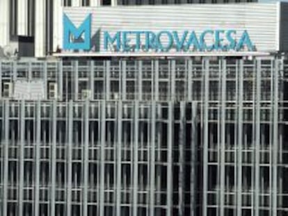 Cartel de Metrovacesa en un edificio en Madrid.