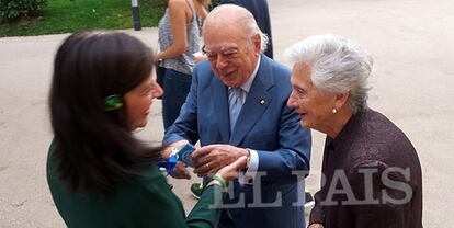 Jordi Pujol y Marta Ferrusola votan en su colegio electoral.