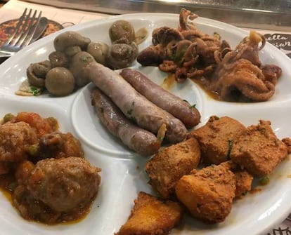 Albóndigas, carne, champiñones, pulpitos y pollaviejas del Trabucaire