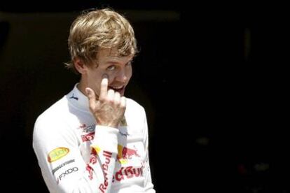 Vettel celebra la <i>pole</i> en Valencia.