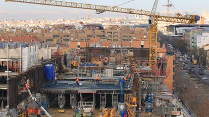 Viviendas en construcci&oacute;n en Madrid.