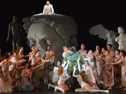 Un momento de la puesta en escena de la &oacute;pera &#039;Parsifal&#039;, estrenada en el Festival de Pascua de Salzburgo.