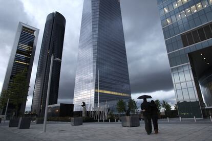 Las Cuatro Torres en el Paseo de la Castellana de Madrid.