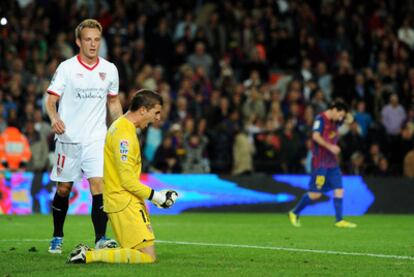 Javi Varas celebra su noche mágica en el Camp Nou.