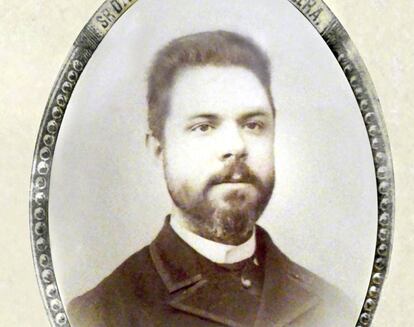 El médico Federico Olóriz, fotografiado en el año 1886.