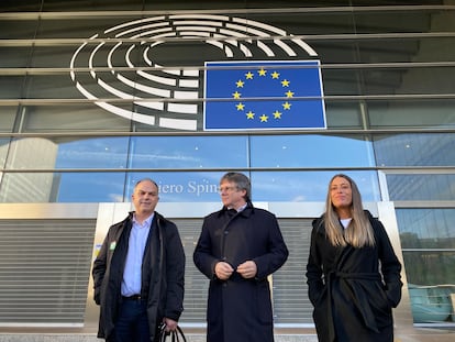 Carles Puigdemont, en una imagen de archivo frente al Parlamento Europeo.